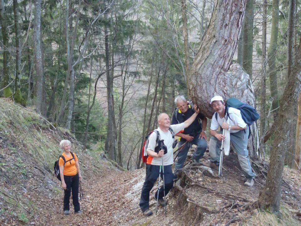 20110403 Slivnica-pekel-krim - foto povečava