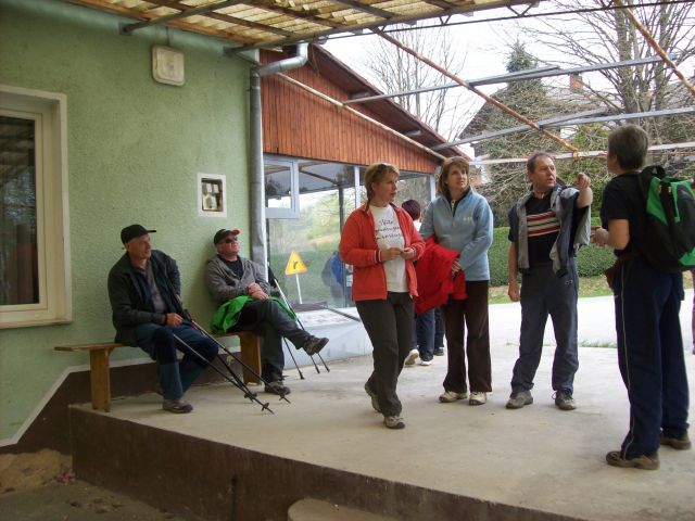 20110417 Okolica Vaneče - foto