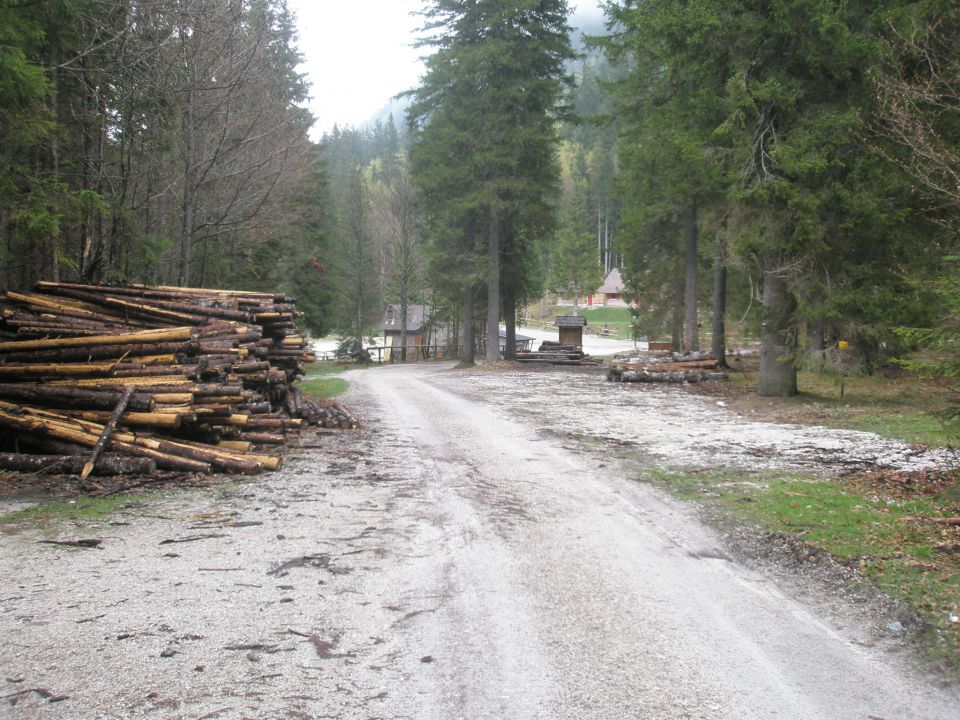 20110430 Laghi di fuzine-Rif.zacchi - foto povečava