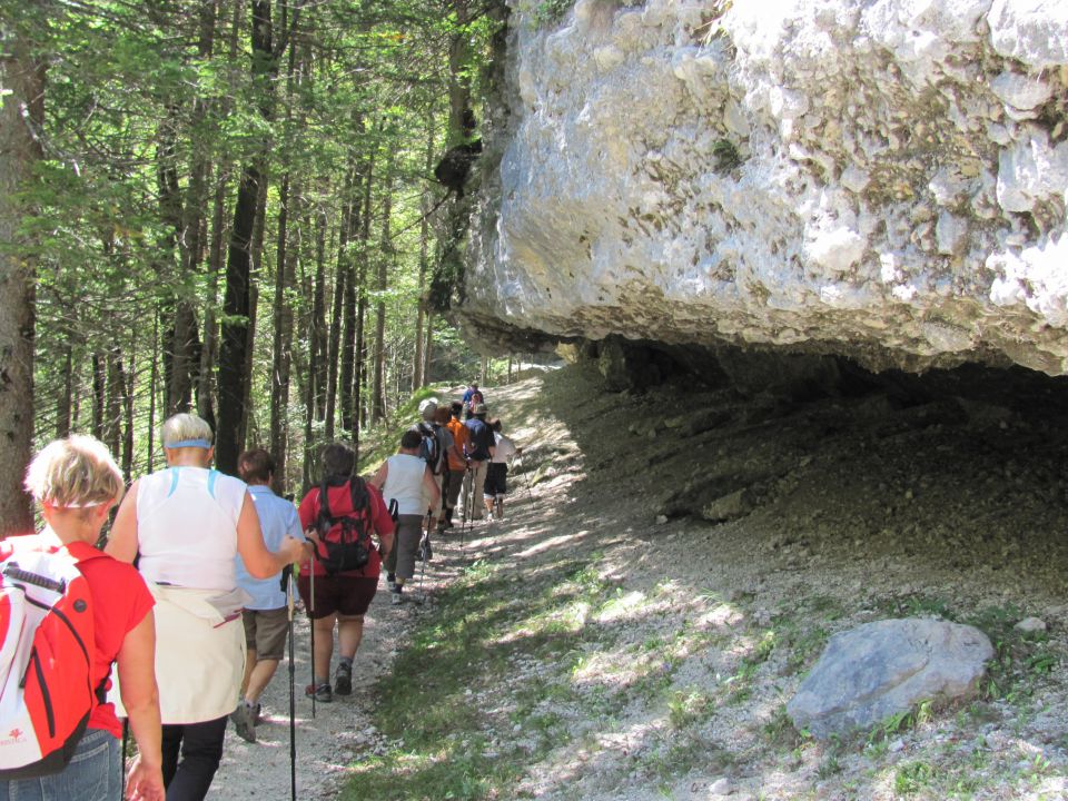 20110910 Mojstrana pod galerijami Vrata - foto povečava