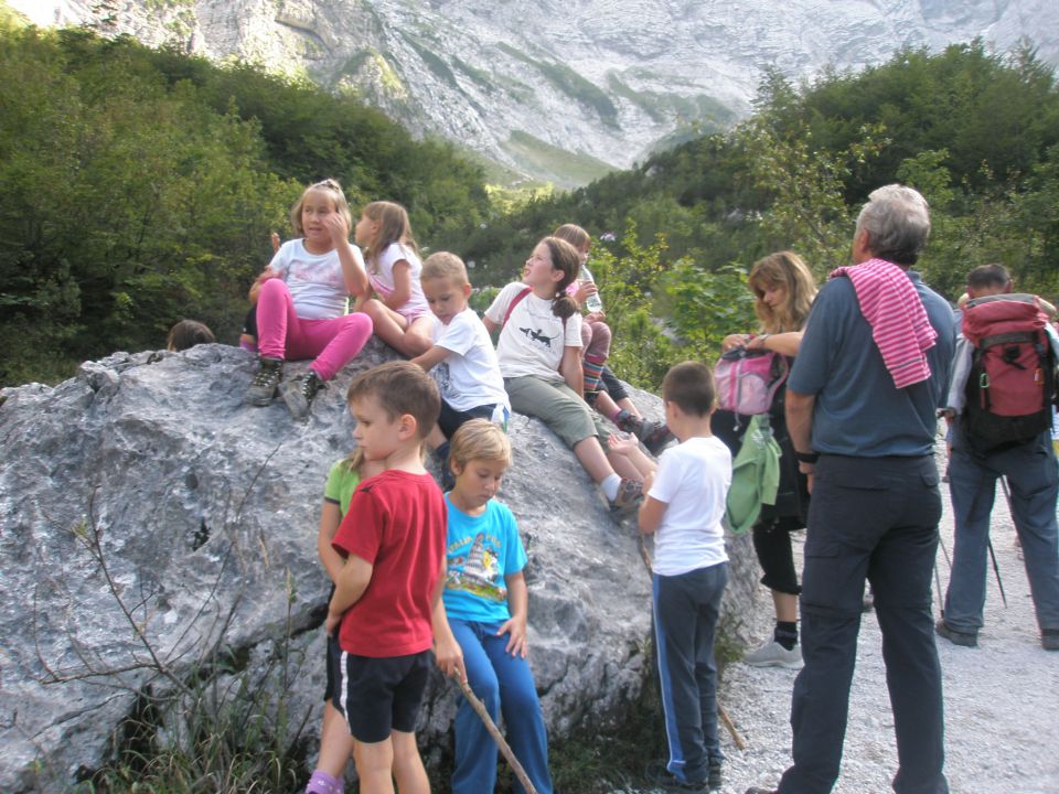 20110903 Dolina - Vrata - foto povečava