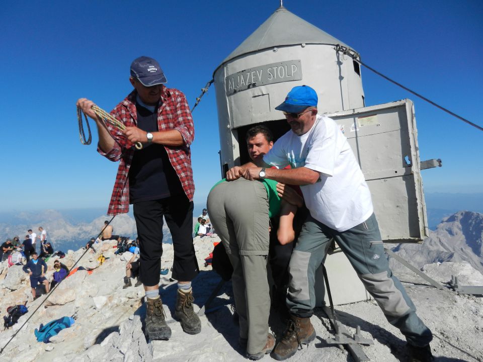 20110820 Triglav - foto povečava