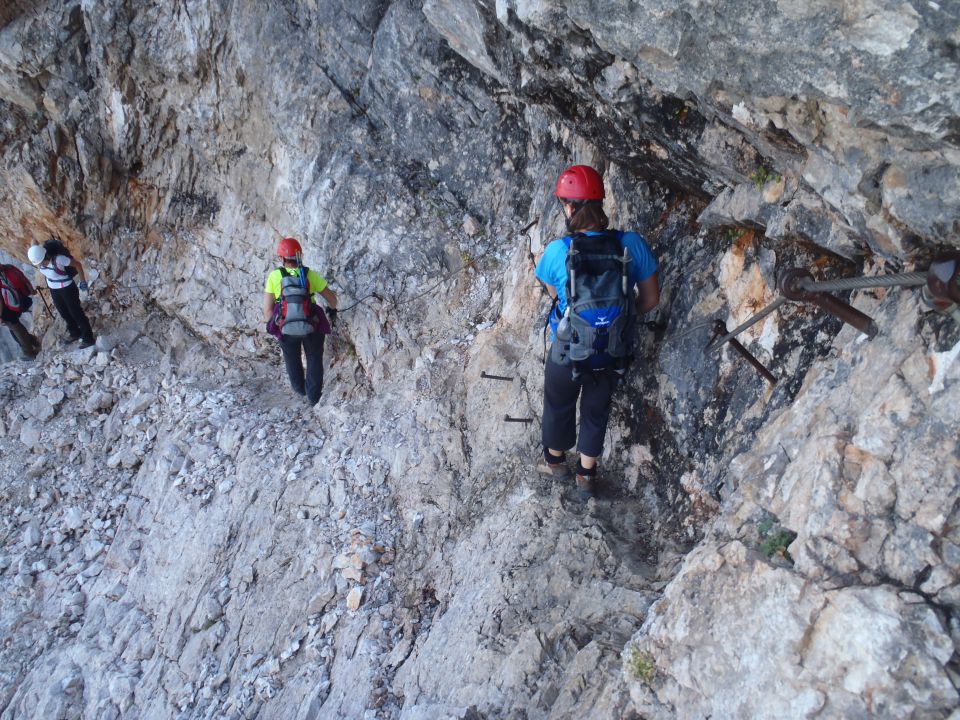 20110917 Prisojnik prednje in zadnje okno - foto povečava