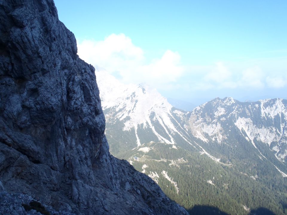 20110917 Prisojnik prednje in zadnje okno - foto povečava