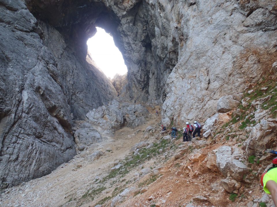 20110917 Prisojnik prednje in zadnje okno - foto povečava