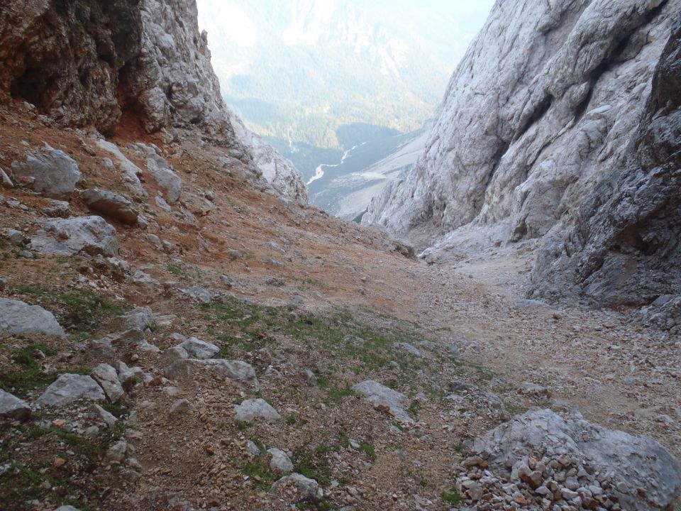 20110917 Prisojnik prednje in zadnje okno - foto povečava