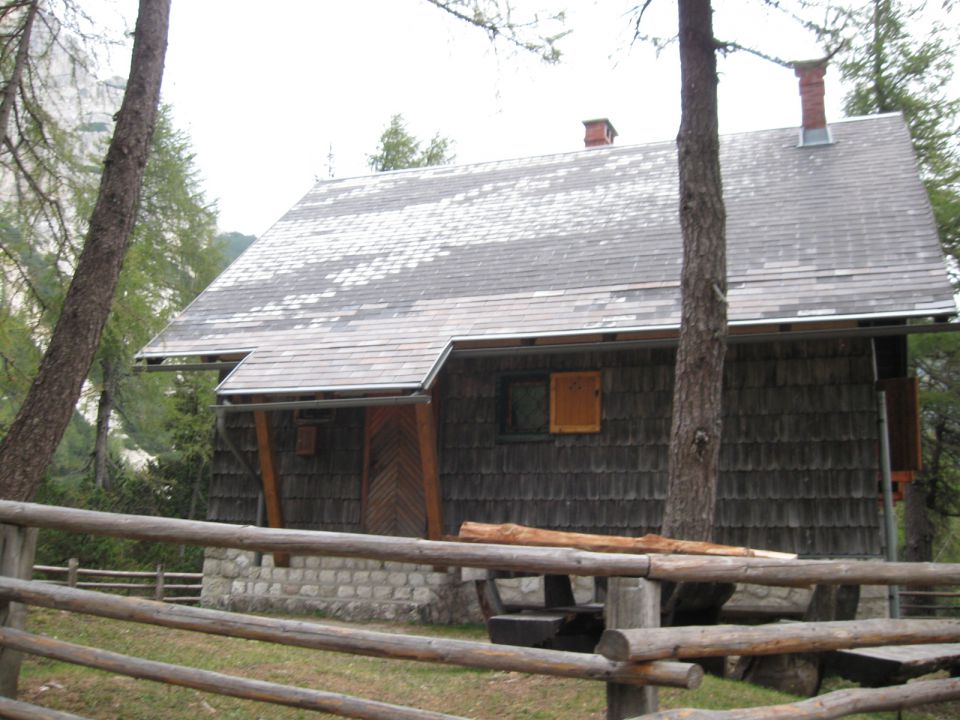 20110917 Prisojnik prednje in zadnje okno - foto povečava