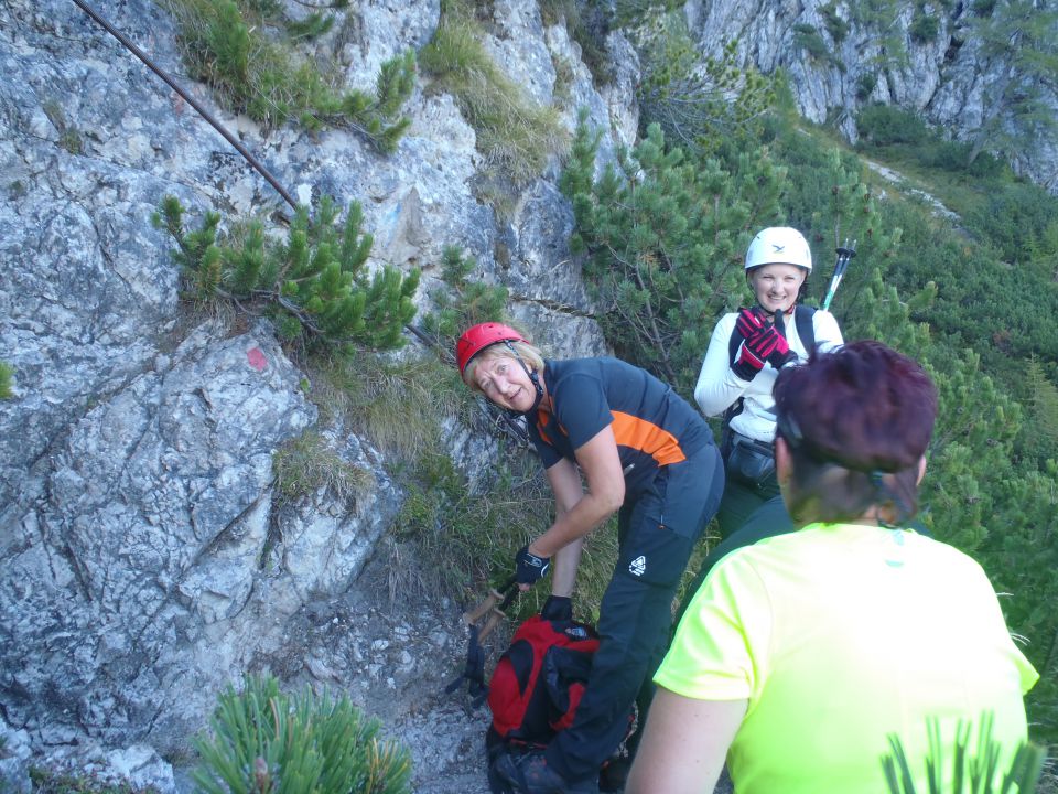 20111002 Ponca-visoka in srednja - foto povečava