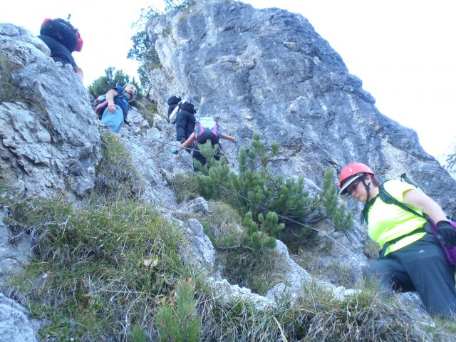 20111002 Ponca-visoka in srednja - foto