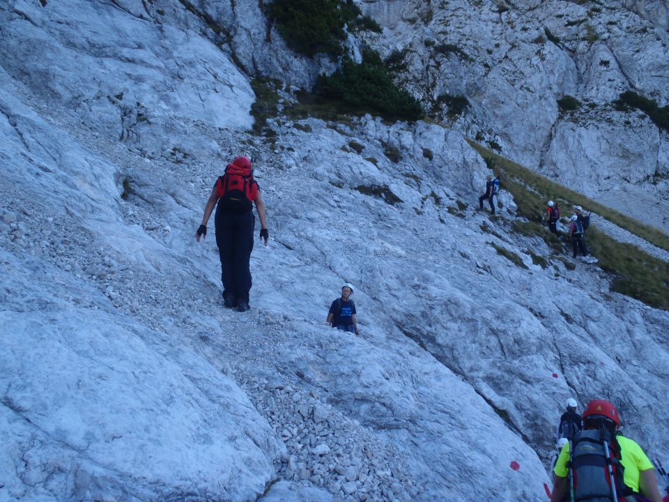 20111002 Ponca-visoka in srednja - foto povečava