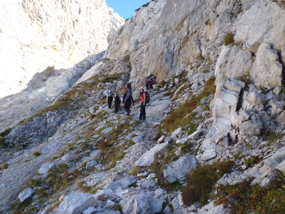 20111002 Ponca-visoka in srednja - foto povečava