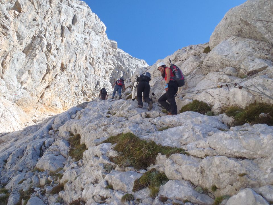 20111002 Ponca-visoka in srednja - foto povečava