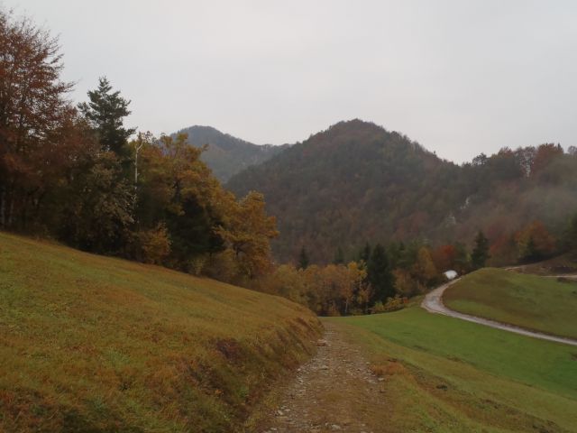 20111030 Grmada,Ermanovec,Bevk,Sivka - foto