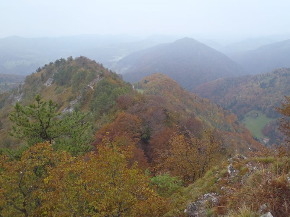 20111030 Grmada,Ermanovec,Bevk,Sivka - foto povečava