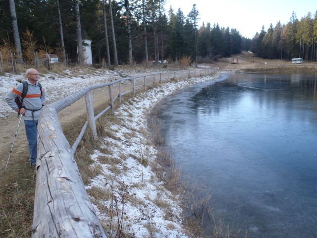 20111120 MB-Areh, skok iz prekmurske megle - foto