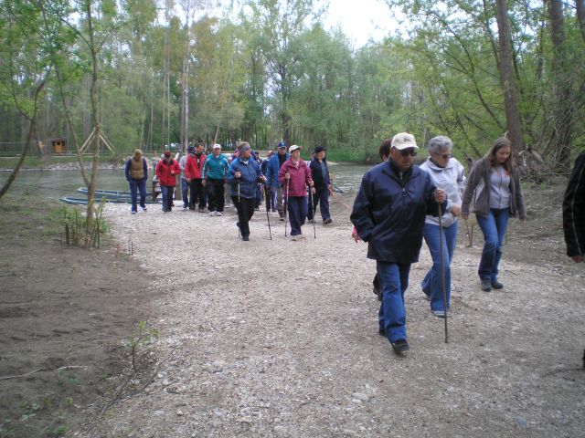 20120422 Pohod ob dnevu zemlje - foto