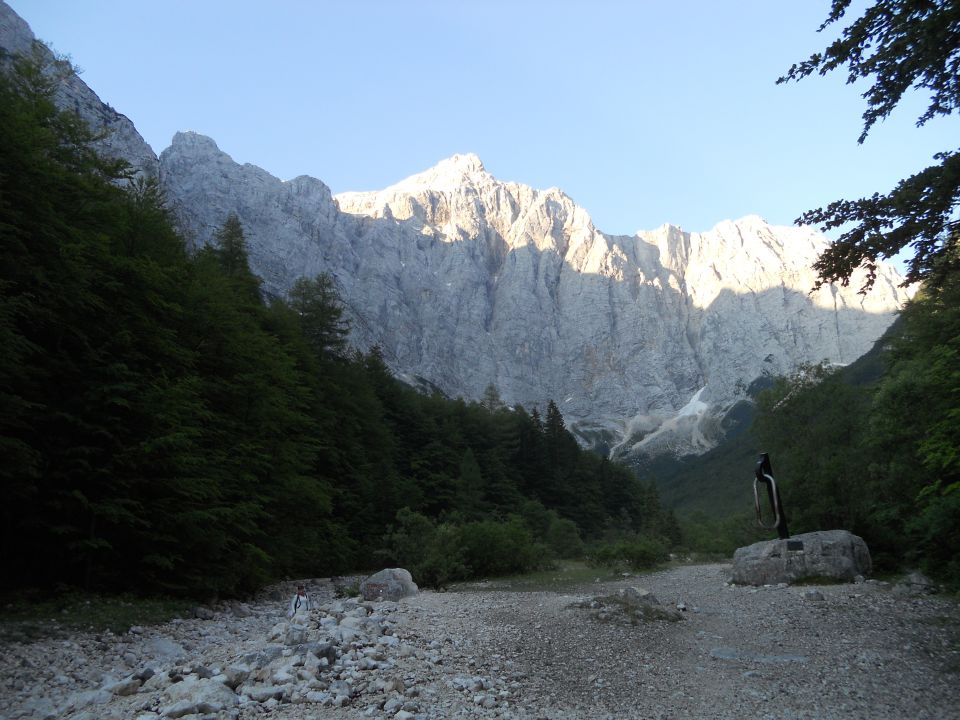 20120624 Tominšek,Stanič,Vrbanove,Za cmirom - foto povečava