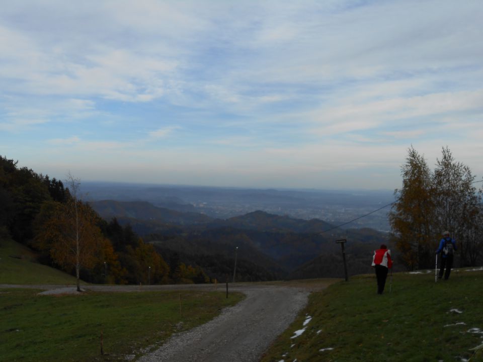 20121103 Čez Tojzlov vrh na Žavcarjev vrh - foto povečava