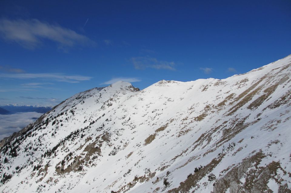 20130106 Stol - foto povečava