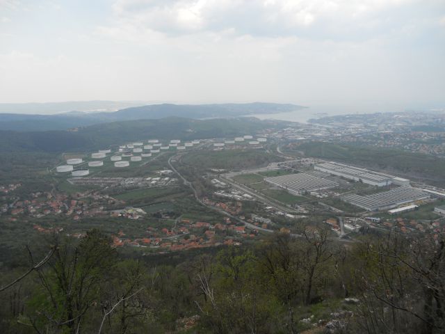 20130421 Iz Boljunca ob dolini Glinščice - foto