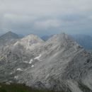 Pogled na Tolminski Kuk (levo) in Podrto goro (desno)