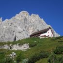 Pogled na kočo Rifugio Corsi