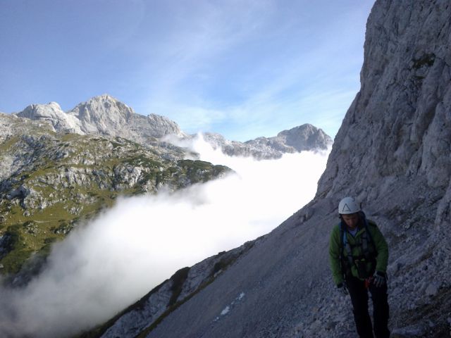 Pot od Cojzove koče na Kalško goro in Kalški greben (plezalna pot)