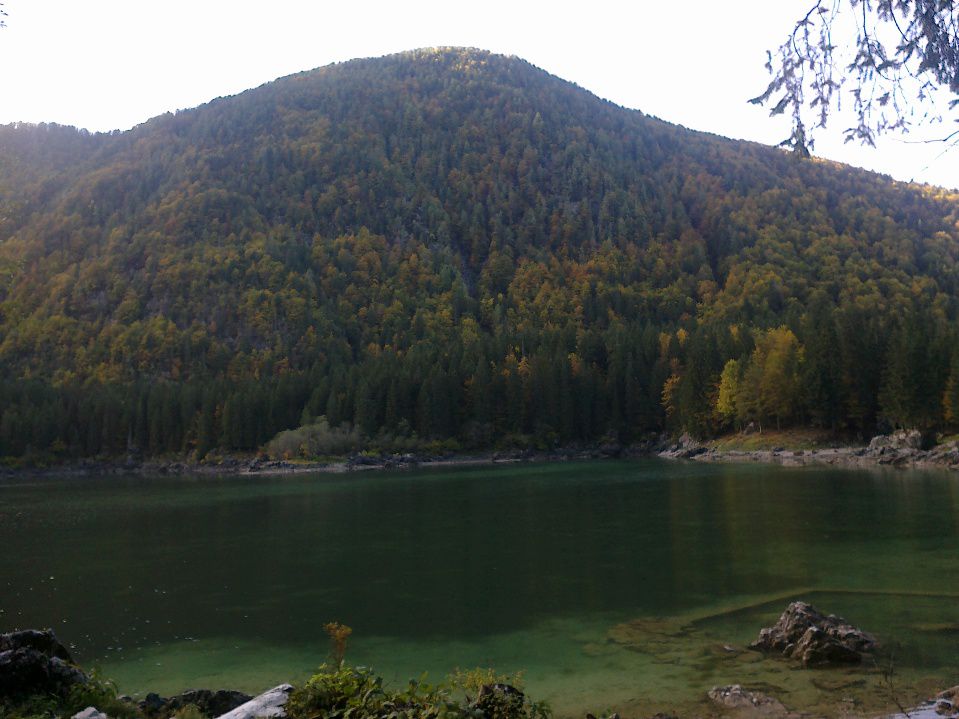 Zgornje Belopeško jezero