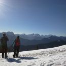 Razgledi na Kamniško-Savinjske alpe iz sedla pred Domom na Peci