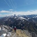 Še zadnji vzpon pred vrhom in razgled na Juliske alpe