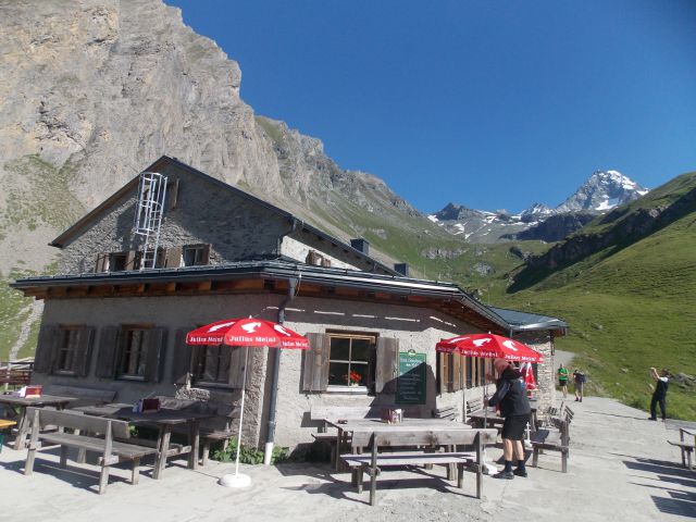 Koča Lucknerhütte (2241 m)