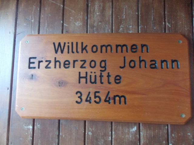 Koča Erzherzog Johann Hütte (3454m)