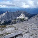 V ozadju Bohinjski greben, spredaj V.Draški Vrh in Tosc.