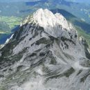 Pogled na Veliko Babo, Ledinski vrh in Storžek (od leve proti desni)