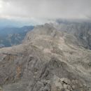 Razgled z vrha na Križ (v ospredju) in Stenar (v ozadju)