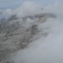 Razgled z vrha na Razor v oblakih