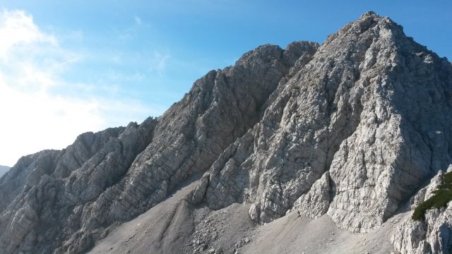 Razgled z vrha na Vrtačo