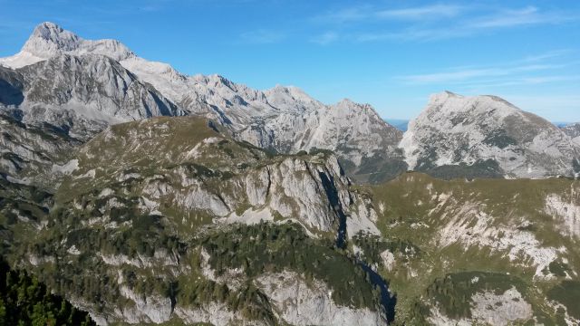 Razgled iz vrha na Triglav, Mišelj vrh, Prevalski Stog, Rjavino, Vernar in Tosc