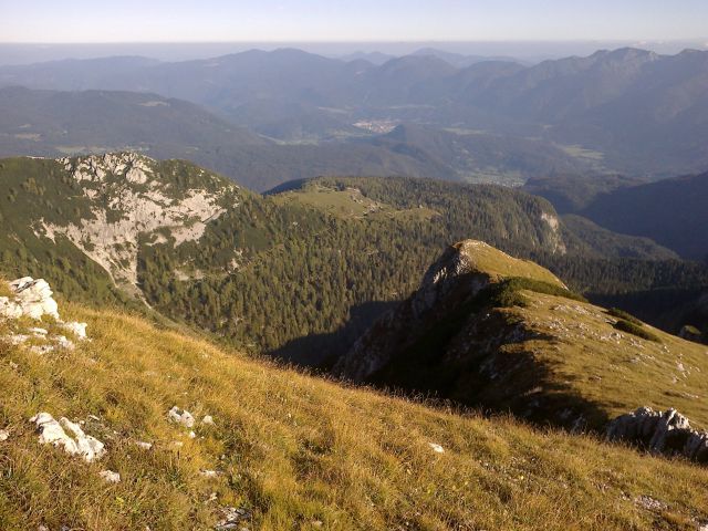 Razgled iz poti na Planino Krstenico