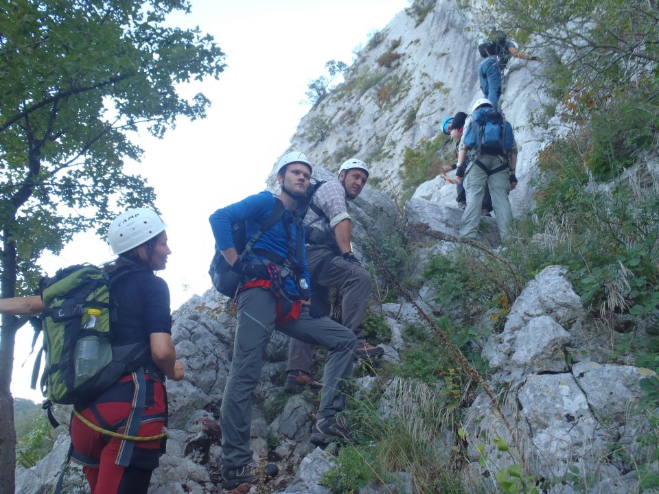 20141019 Gradiška tura-Abram,malo krožno. - foto povečava