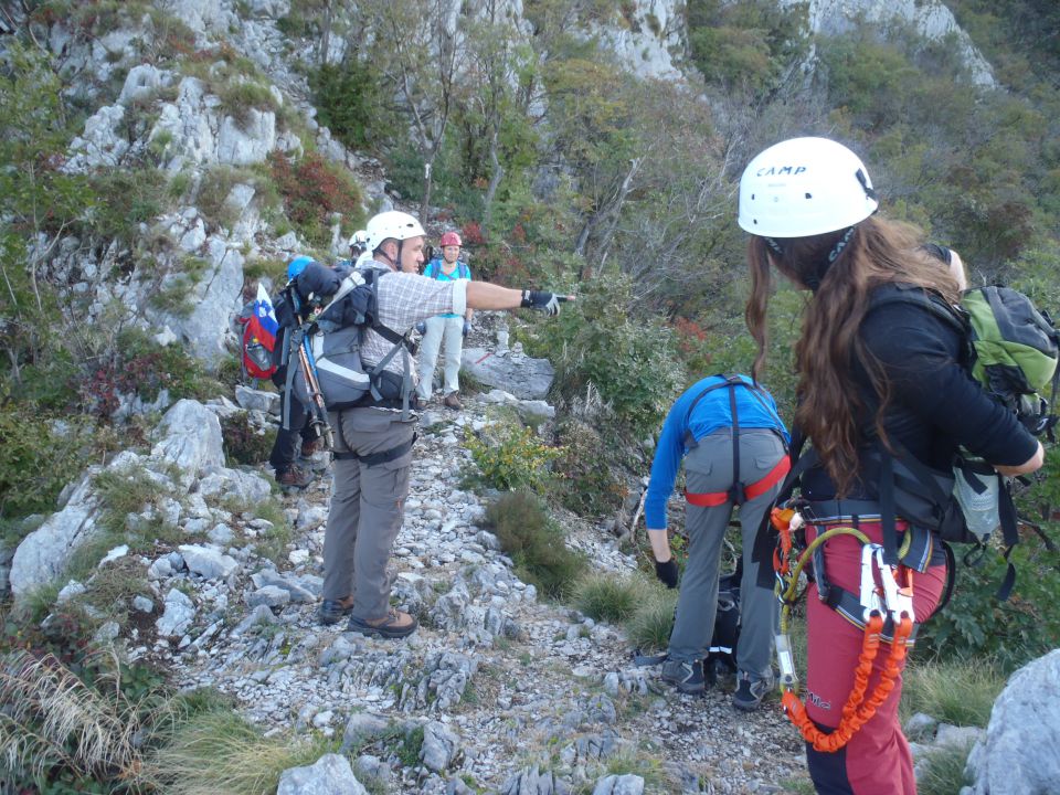 20141019 Gradiška tura-Abram,malo krožno. - foto povečava