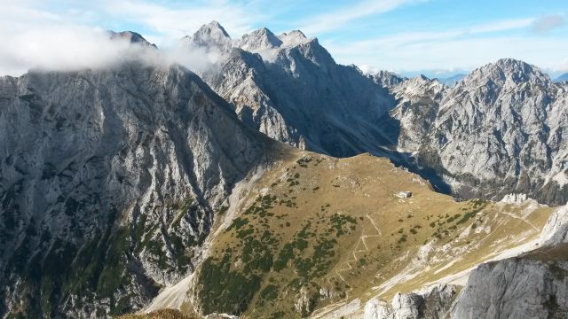 Razgled iz poti na Brano, Skuto, Tursko goro, Rinke, Veliko Babo in Mrzlo goro