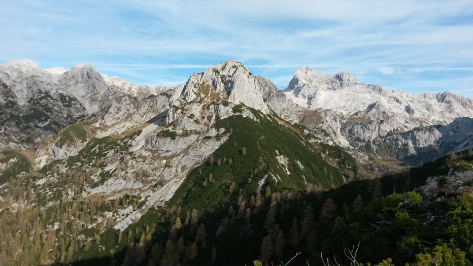 Razgled iz vrha na Vrh Hribaric, Škednjovec, Jezerski Stog, Triglav in Rž