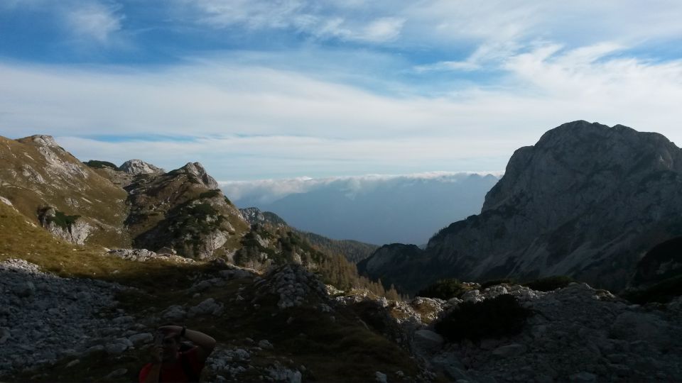 Razgled iz poti na Stoge, Evo in Adama (desno) ter Ograde (desno)