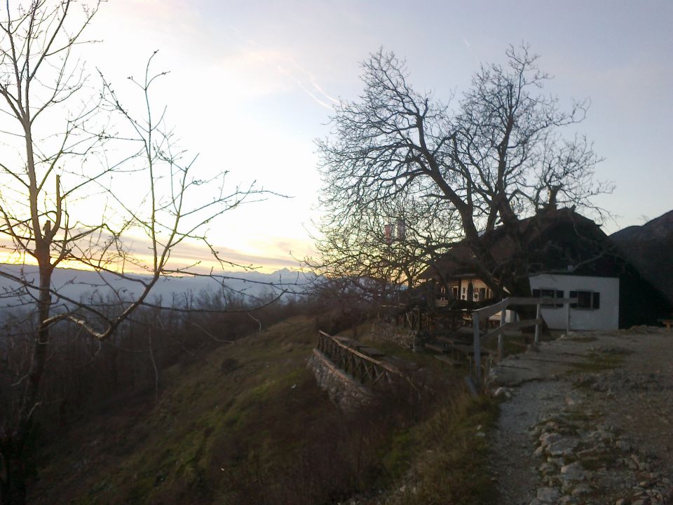 Ponovno pri Planinski koči Iskra na Jakobu