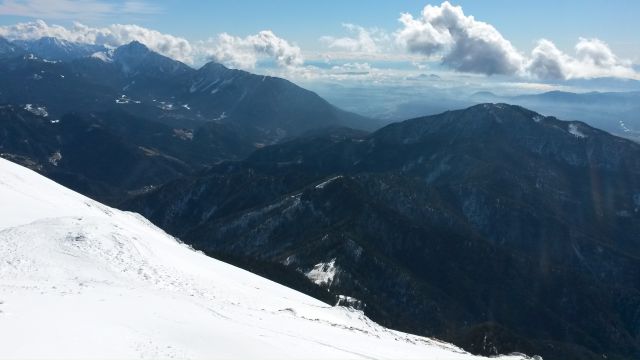 Razgled z vrha na Krvavec, Storžič, Tolsti vrh, Kriško goro in Dobrčo