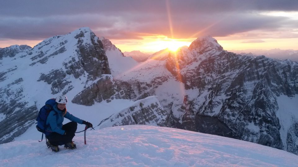 Mala Mojstrovka (2332m) s sončnim zahodom