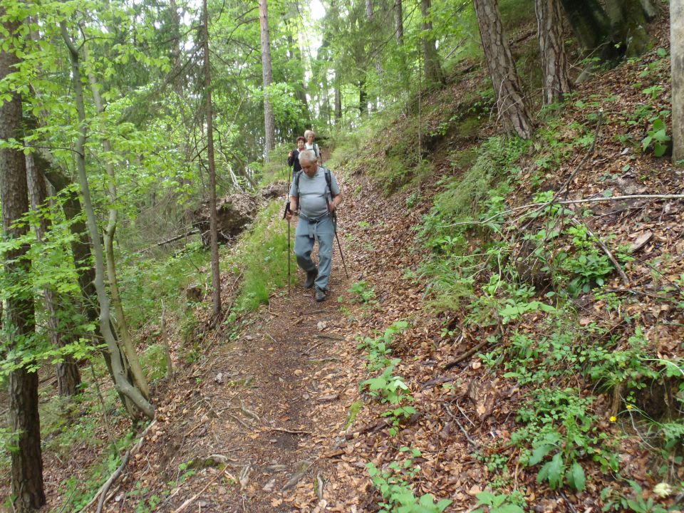 20150503 Bele vode,Lubela,kmetija Karničnik - foto povečava