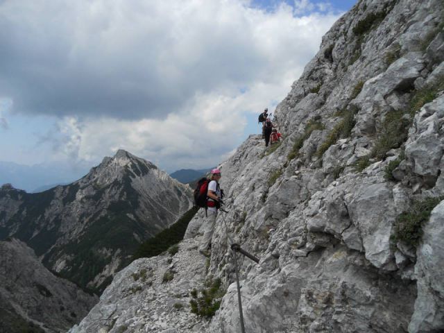 Prečenje pobočij pod Malim Draškim vrhom proti Velikemu Draškemu vrhu