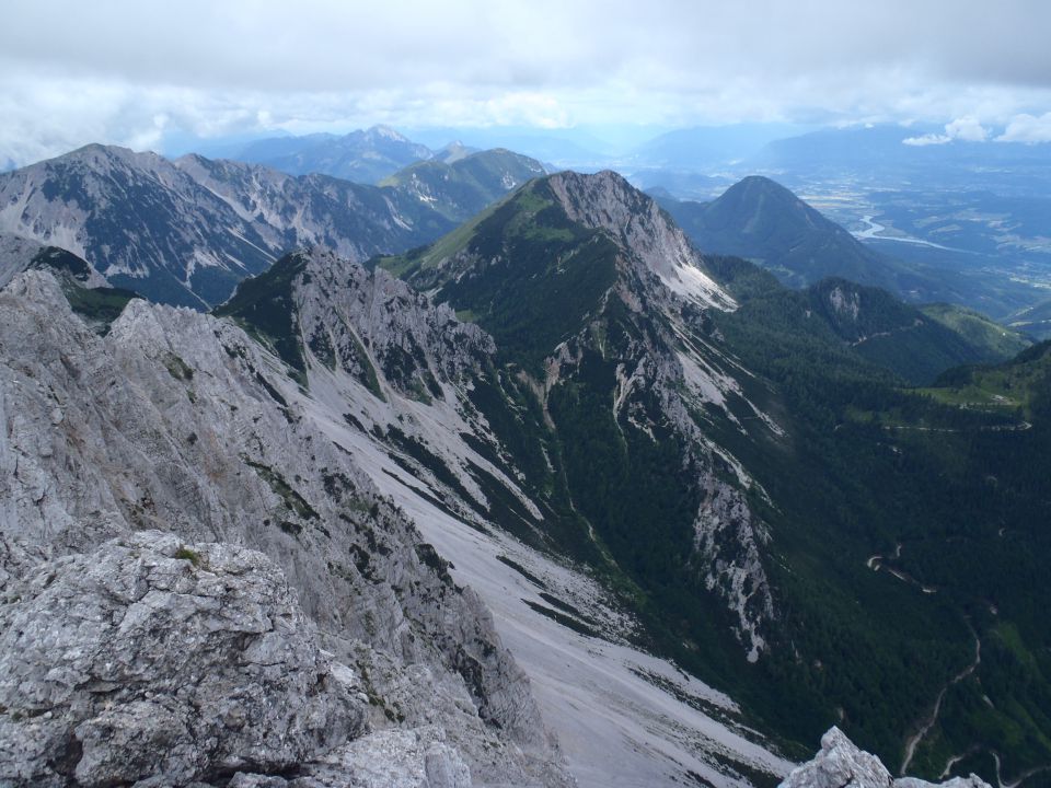 20150621 Srednji v.med Stol in Begunj.-Vrtača - foto povečava